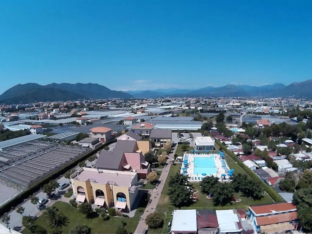Residence Borgomare Albenga Apart Otel